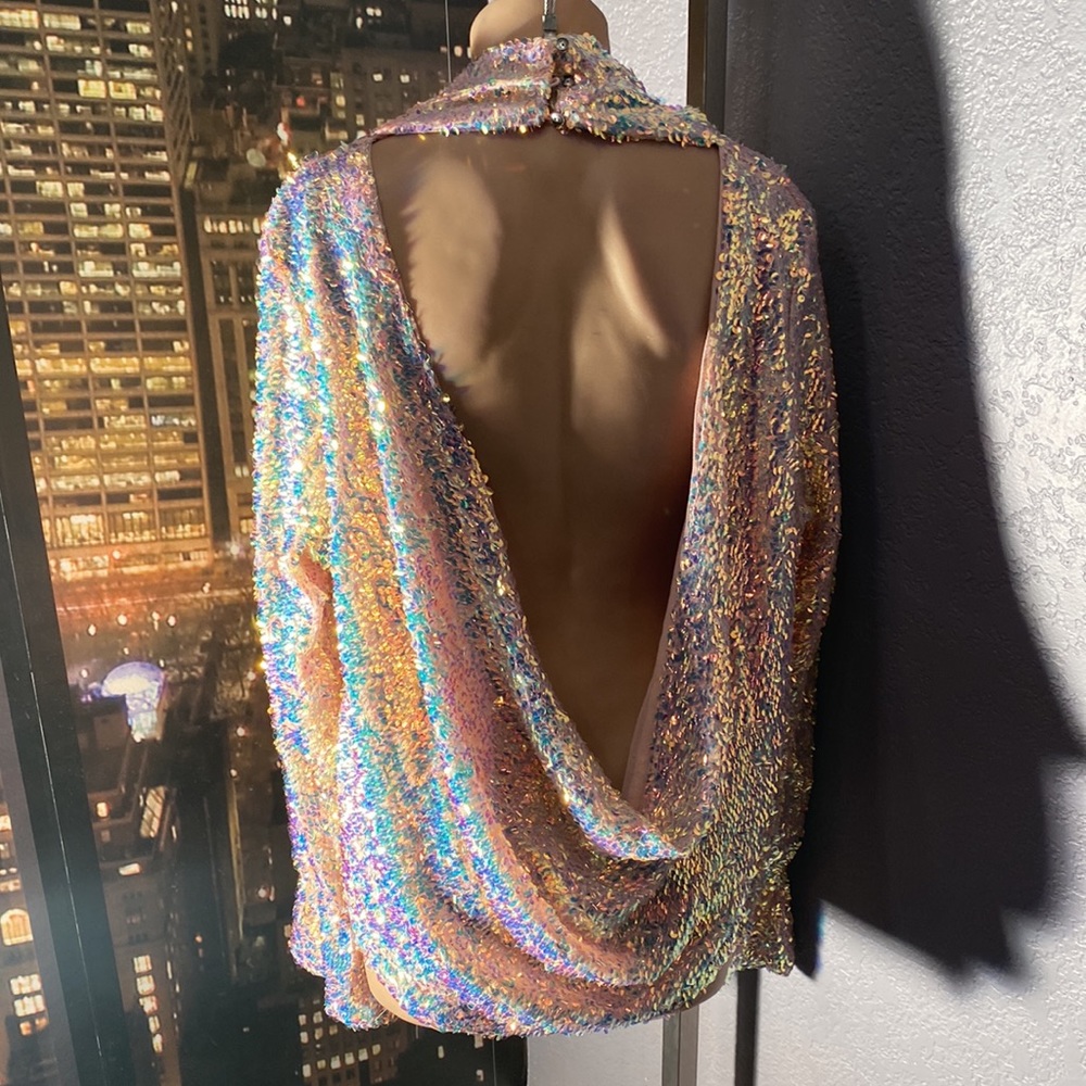 FREE PEOPLE - blouse: l/s w translucent sequins, lined, cowl draped rear - XL - Picture 15 of 16